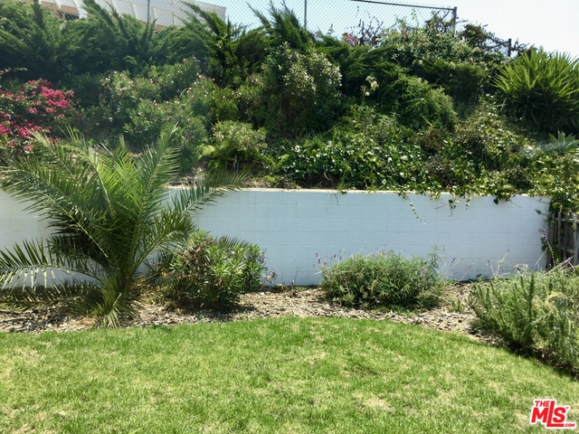 3736 Seahorn Drive Malibu, CA 90265 - Photo 8 of 12