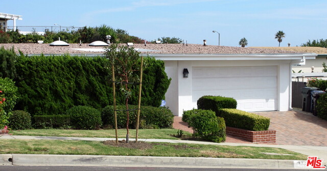 3736 Seahorn Drive Malibu, CA 90265 - Photo 9 of 12