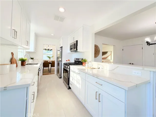 $899,900 | 6553 Winnetka Avenue, Winnetka, CA 91306