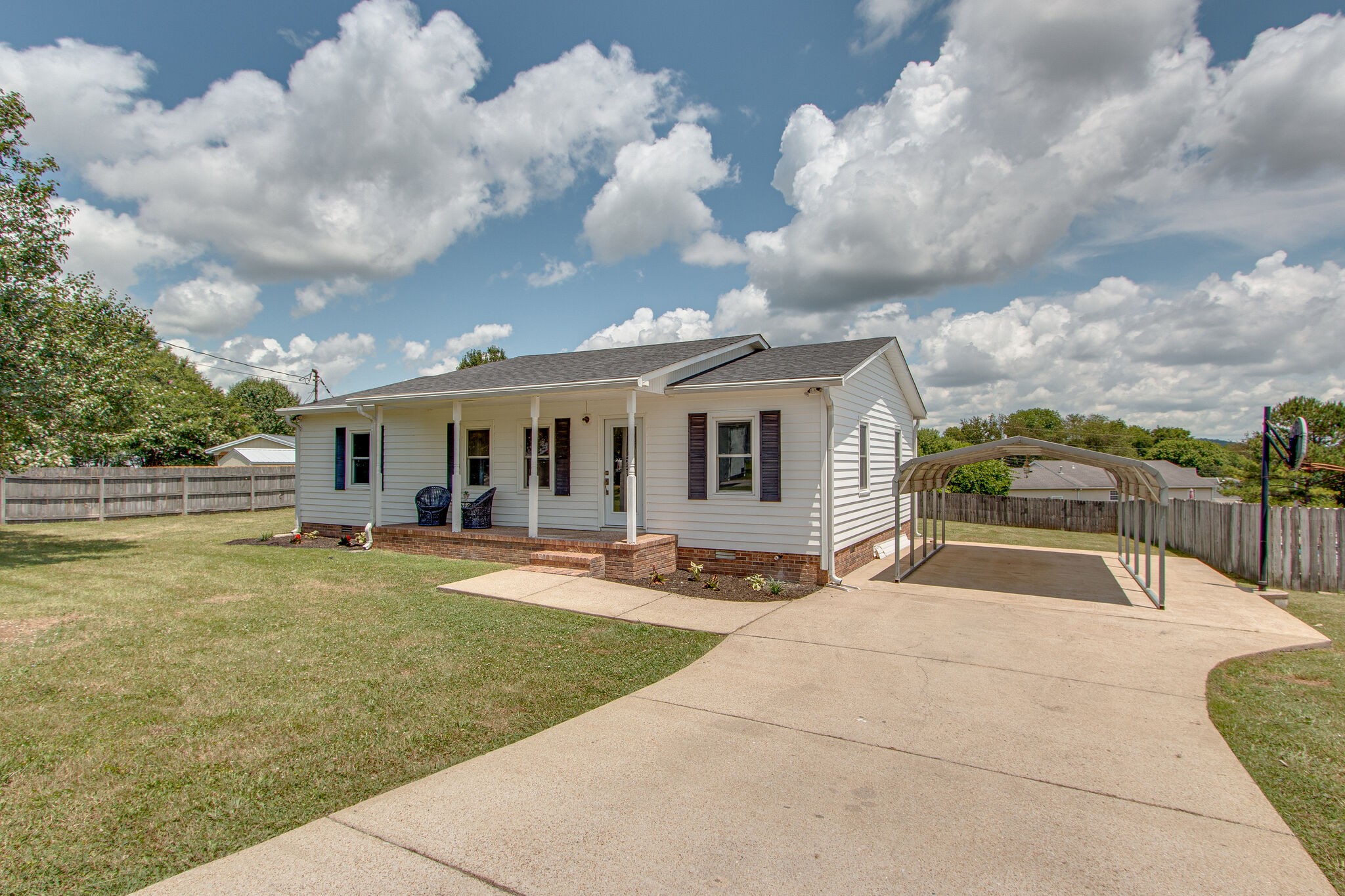 110 Rodeo Drive Columbia, TN 38401 - Photo 3 of 30 Gallery Image 3