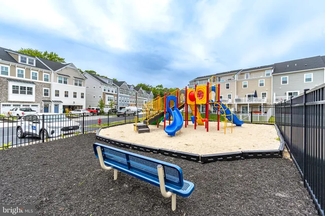 $564,900 | 12428 Sea Oaks Lane, Unit 4, Berlin, MD 21811