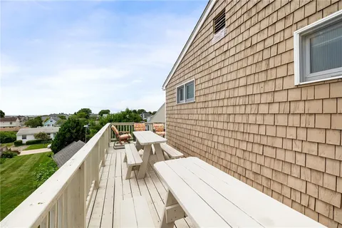 $895,000 | 20 Saltaire Avenue, Narragansett, RI 02882
