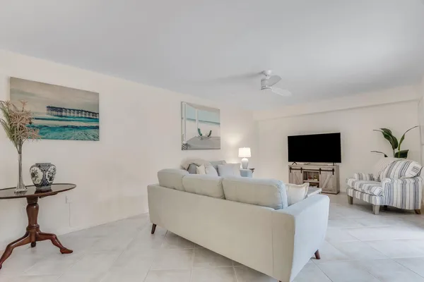 $3,500 | 1138 11th Court, Jupiter, FL 33477