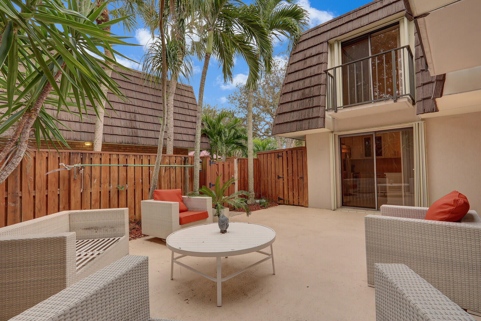 1138 11th Court Jupiter, FL 33477 - Photo 30 of 36 05_Image_5_mls