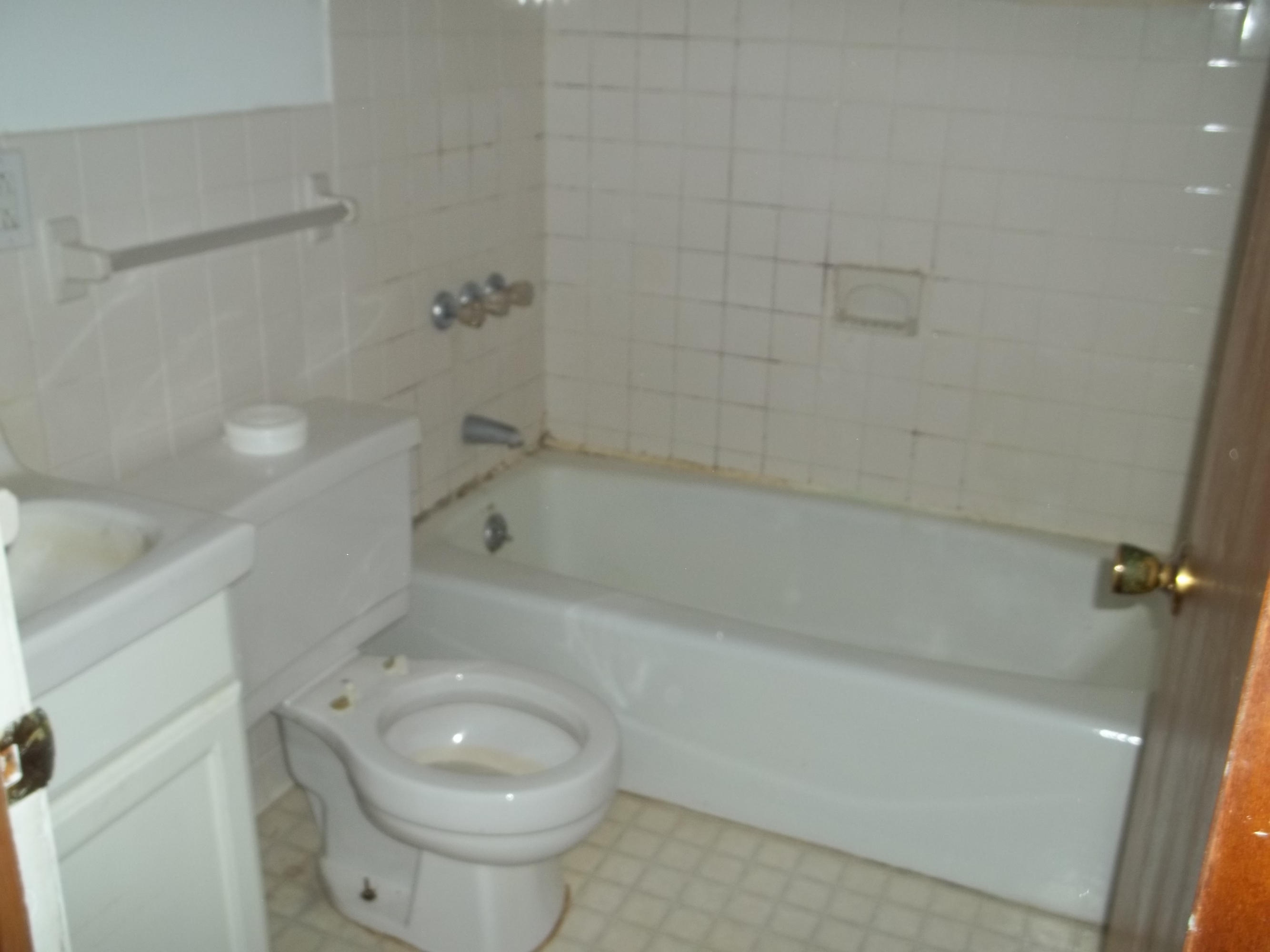 100 Thelma Road Oak Ridge, TN 37830 - Photo 10 of 11 100_4563