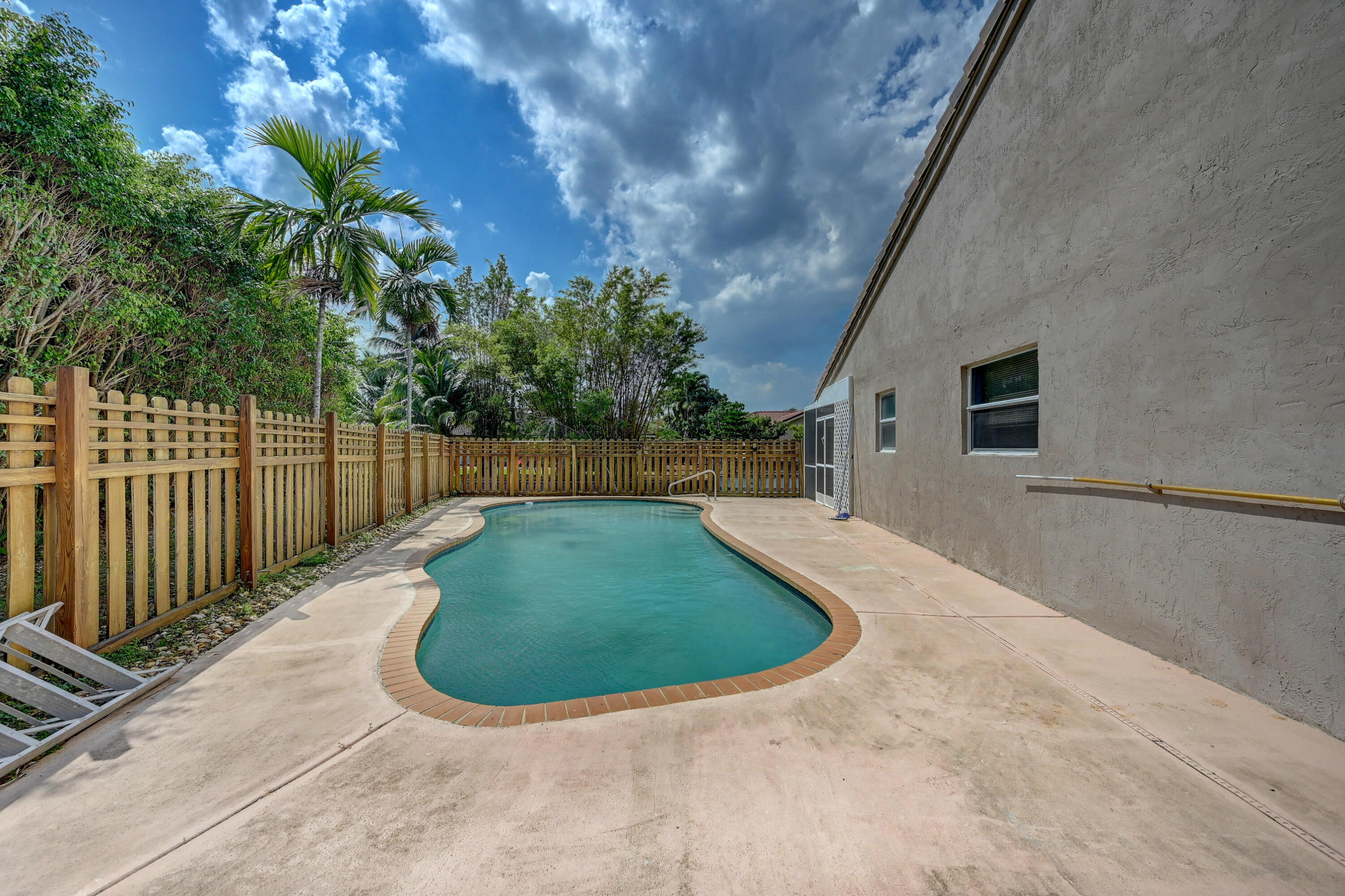 6915 Northwest 3rd Avenue Boca Raton, FL 33487 - Photo 38 of 48 Pool