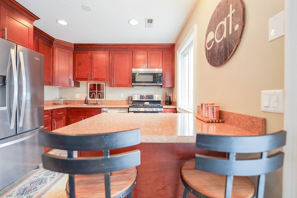 438 Gulf Road West Dartmouth, MA 02748 - Photo 5 of 34 Gallery Image 5