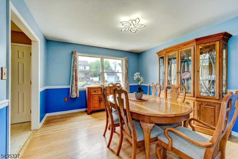 808 Columbus Avenue Raritan, NJ 08869 - Photo 7 of 47
