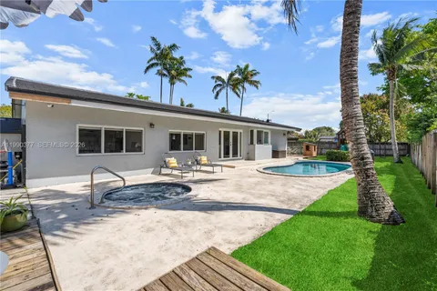 $899,900 | 10310 Southwest 128th Avenue, Miami, FL 33186