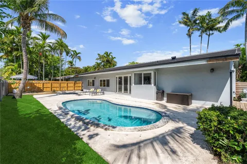 $899,900 | 10310 Southwest 128th Avenue, Miami, FL 33186