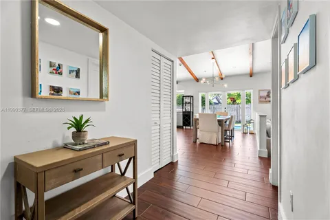 $899,900 | 10310 Southwest 128th Avenue, Miami, FL 33186