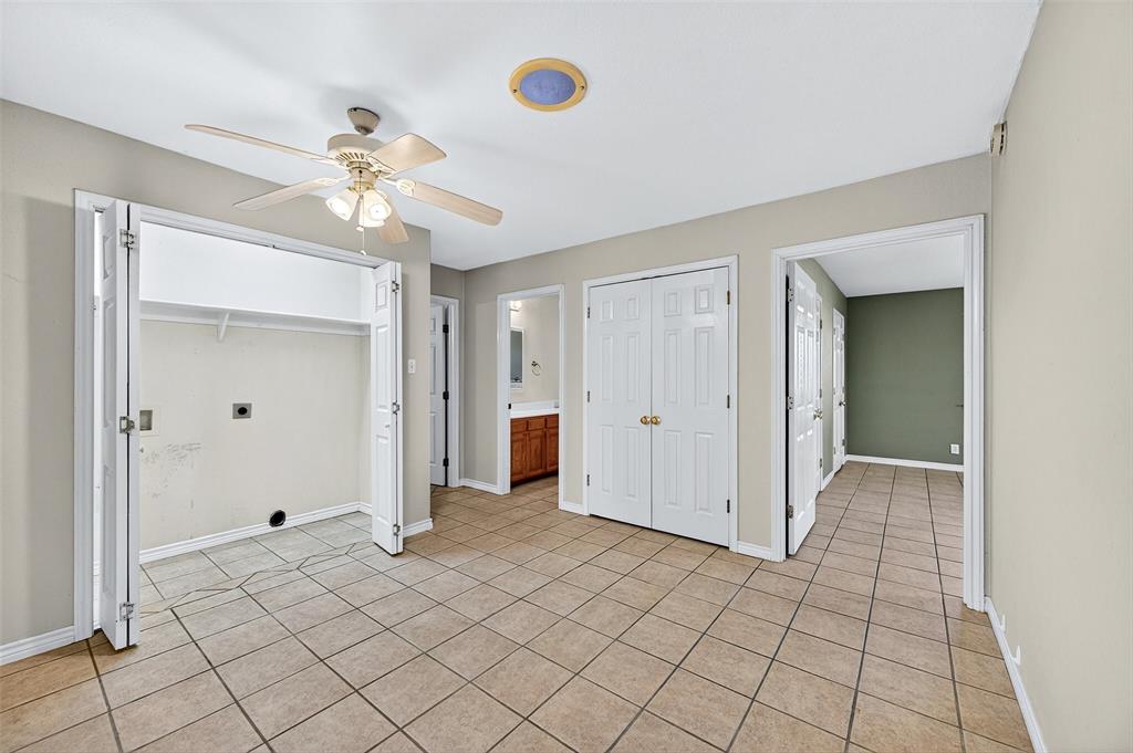 538 Lakewood Road Denison, TX 75020 - Photo 16 of 35