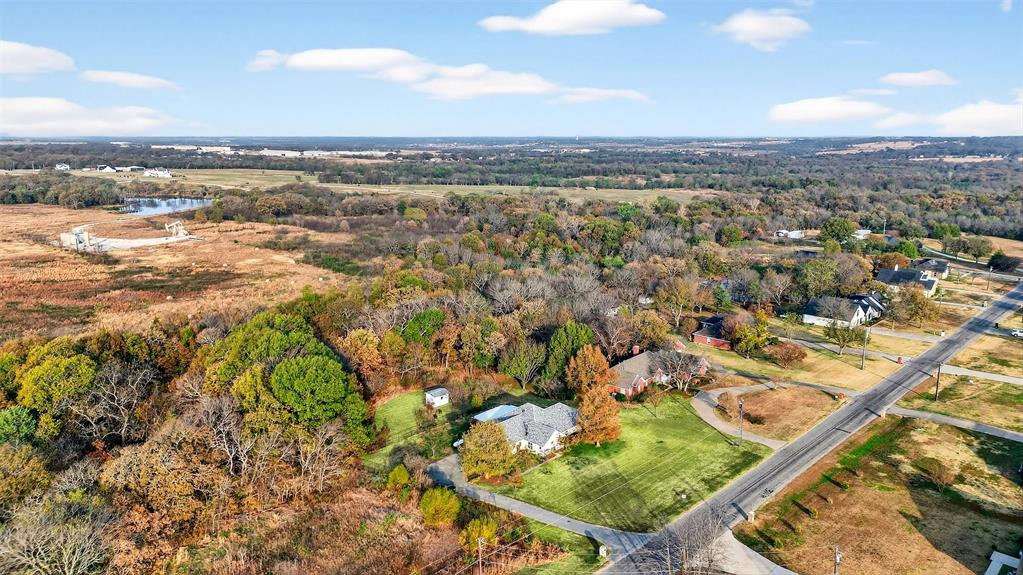 538 Lakewood Road Denison, TX 75020 - Photo 33 of 35 a view of a city