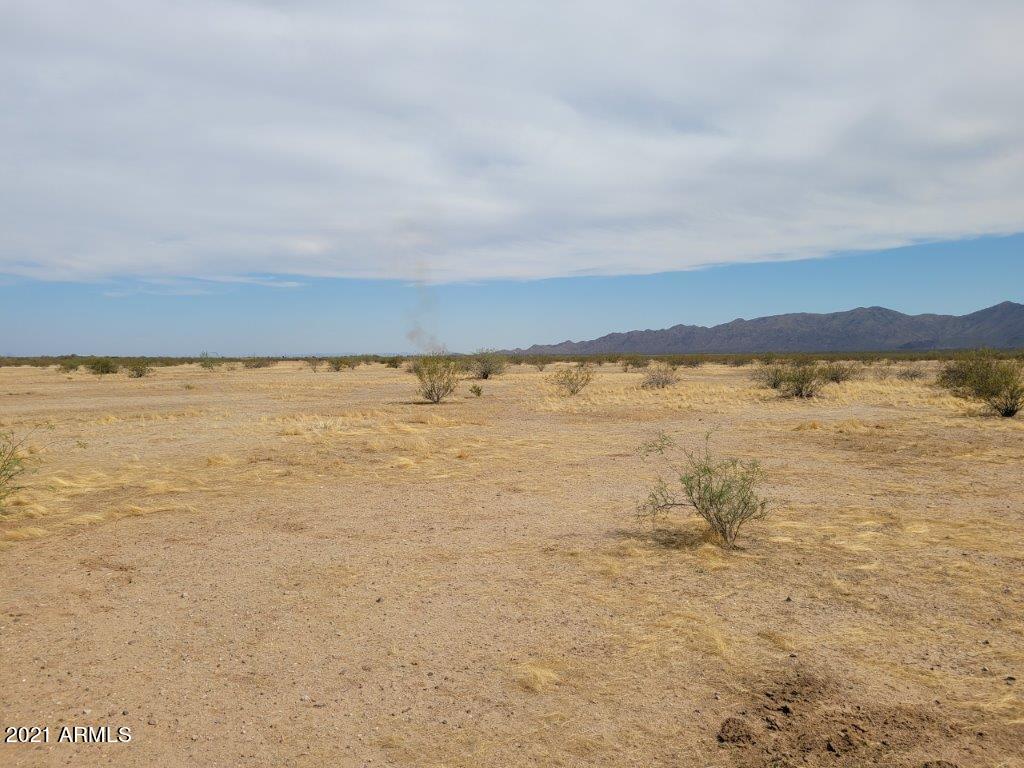0 West Happy Valley Road Wittmann, AZ 85361 - Photo 19 of 24 Property looking southeast