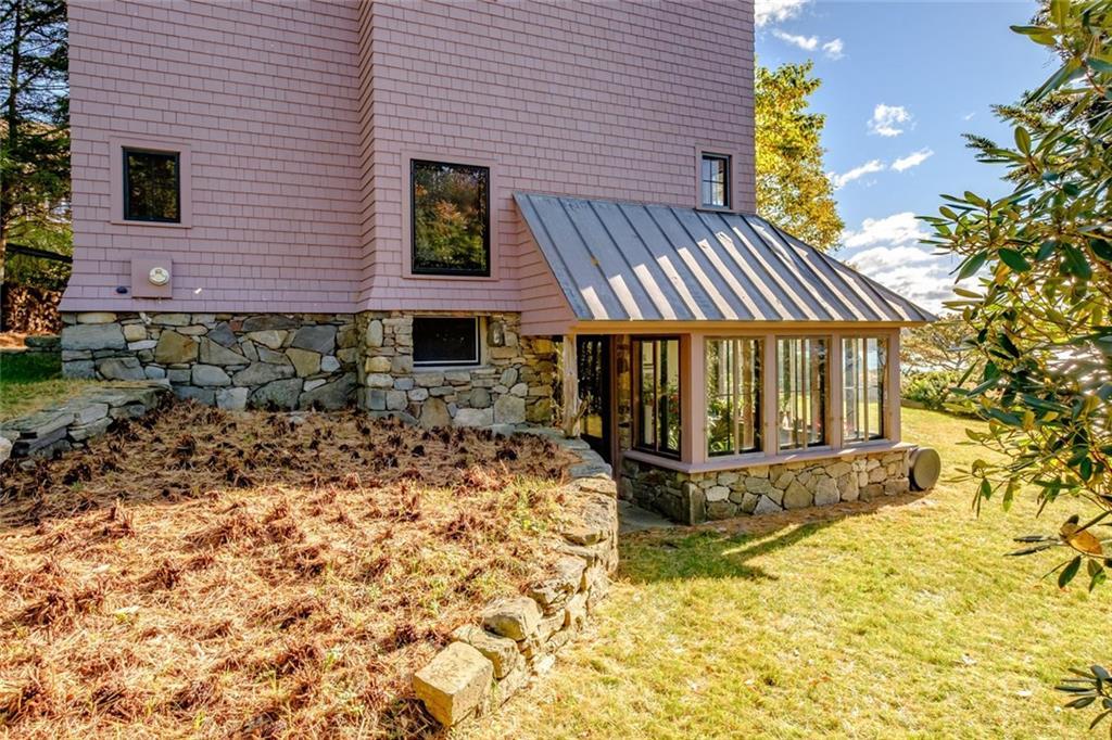 33 Harraseeket Road Freeport, ME 04032 - Photo 21 of 35 Photo