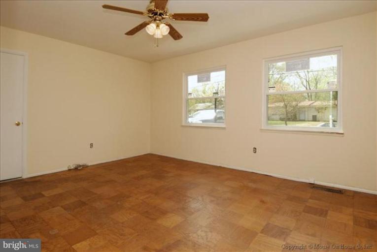 6211 Apache Street Springfield, VA 22150 - Photo 12 of 22 Master Bedroom