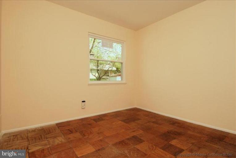 6211 Apache Street Springfield, VA 22150 - Photo 14 of 22 Bedroom #3