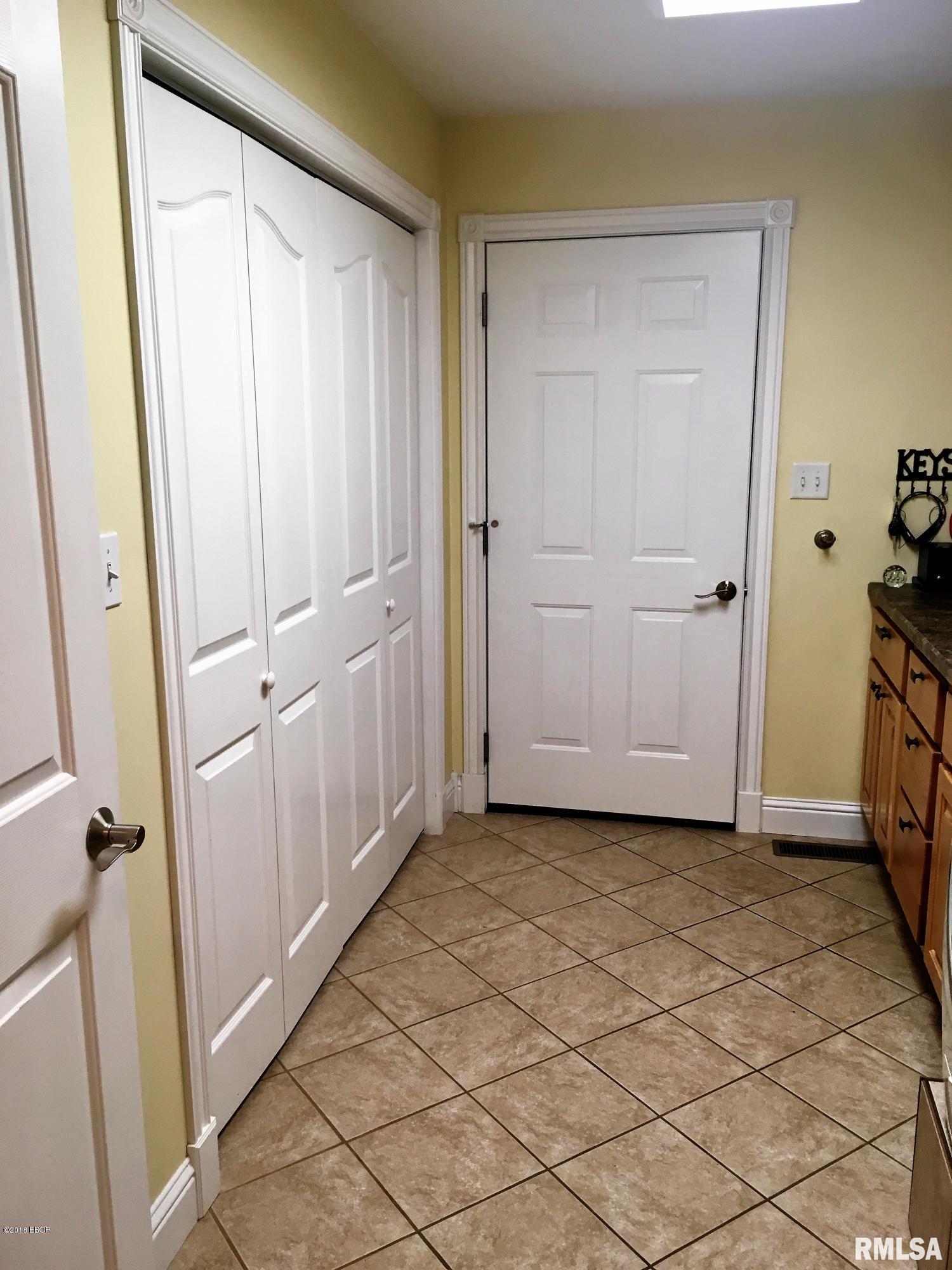 4963 Andrew Road Marion, IL 62959 - Photo 18 of 50 Gallery Image 18