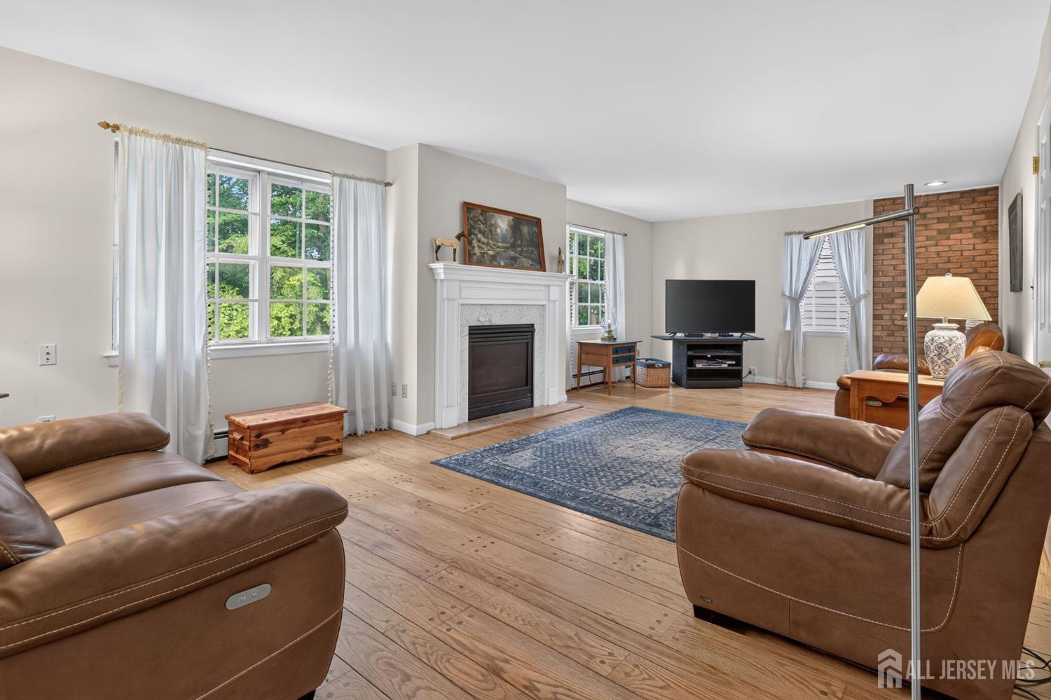 1270 Sioux Road North Brunswick, NJ 08902 - Photo 20 of 46