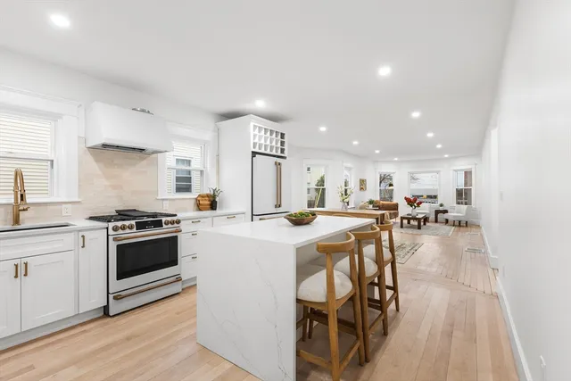 $689,000 | 22 Prescott Street, Unit 1, Salem, MA 01970