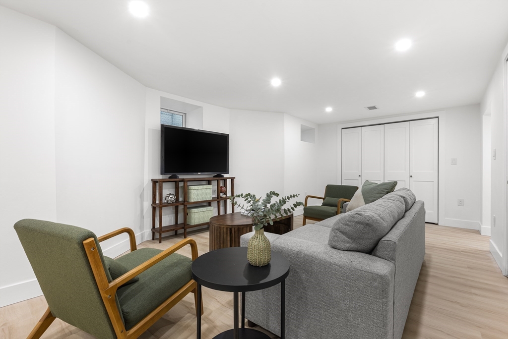 22 Prescott Street, Unit 1 Salem, MA 01970 - Photo 24 of 38