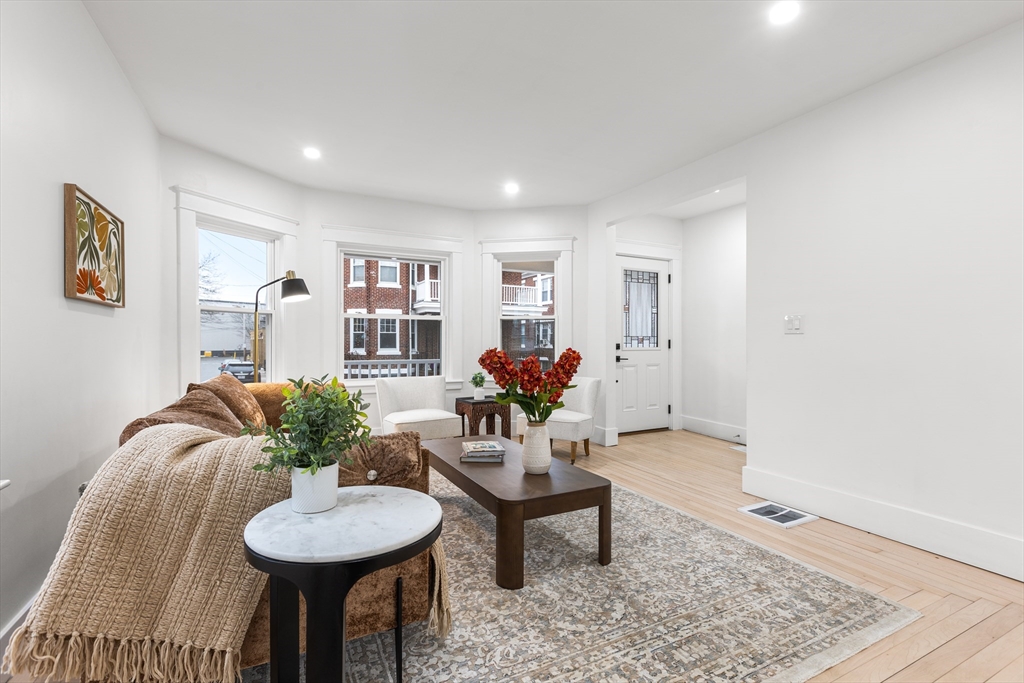 22 Prescott Street, Unit 1 Salem, MA 01970 - Photo 3 of 38