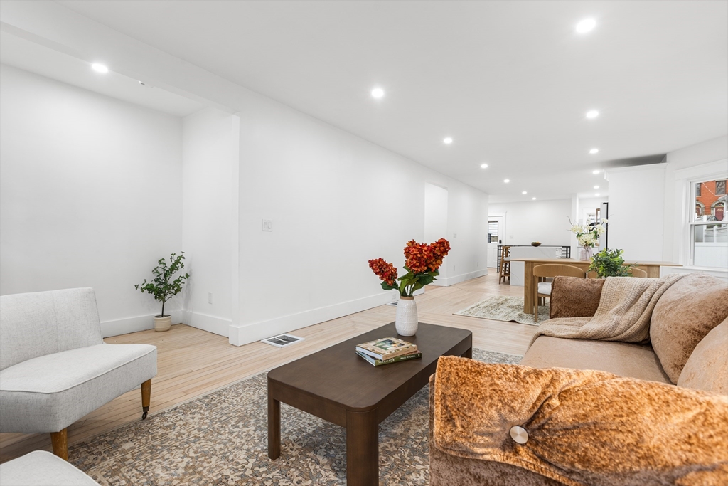 22 Prescott Street, Unit 1 Salem, MA 01970 - Photo 4 of 38