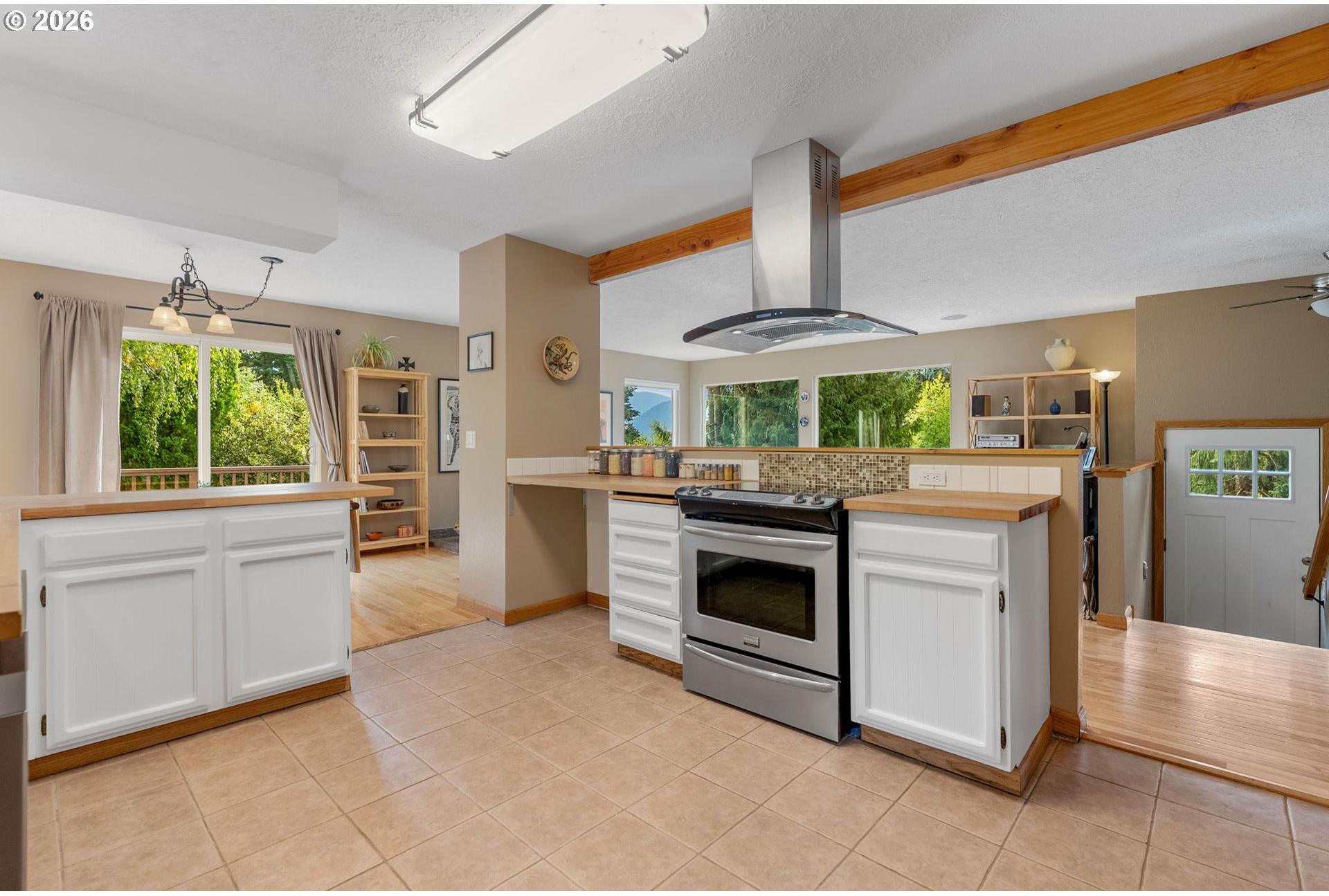 212 Stewart Road Stevenson, WA 98648 - Photo 7 of 30 Gallery Image 7