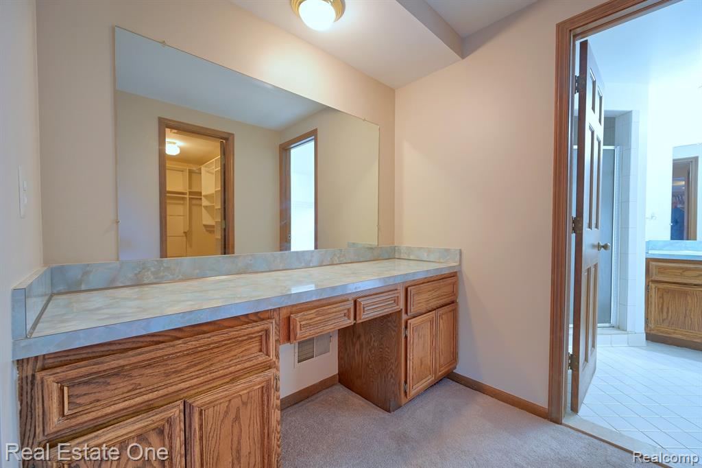 1249 Springwood Court Rochester Hills, MI 48309 - Photo 29 of 52