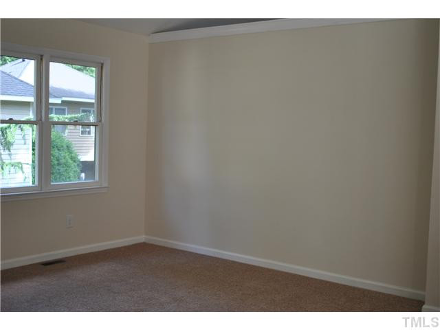 3322 Mill Run Raleigh, NC 27612 - Photo 10 of 16 Photo 10