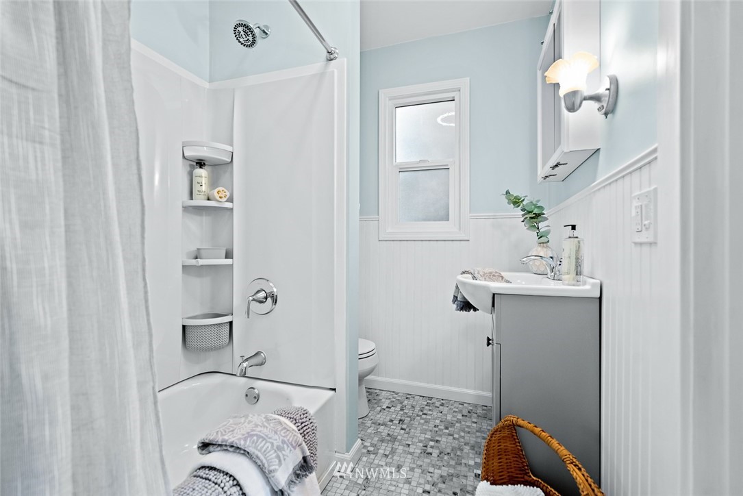 6210 South Fife Street Tacoma, WA 98409 - Photo 12 of 29
