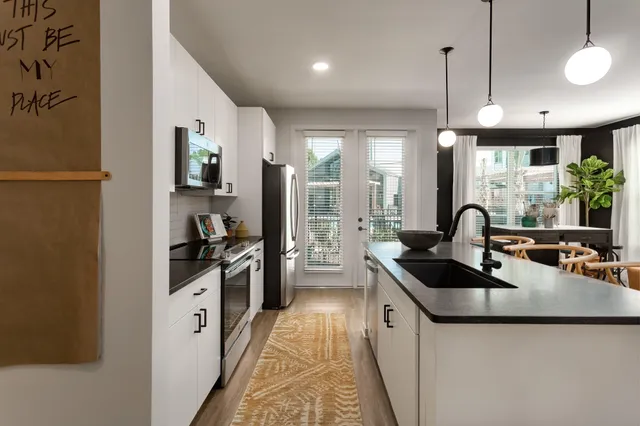 $1,597 | 2403 Mall Drive, Unit A2, North Charleston, SC 29406