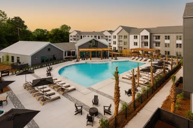 $1,597 | 2403 Mall Drive, Unit A2, North Charleston, SC 29406