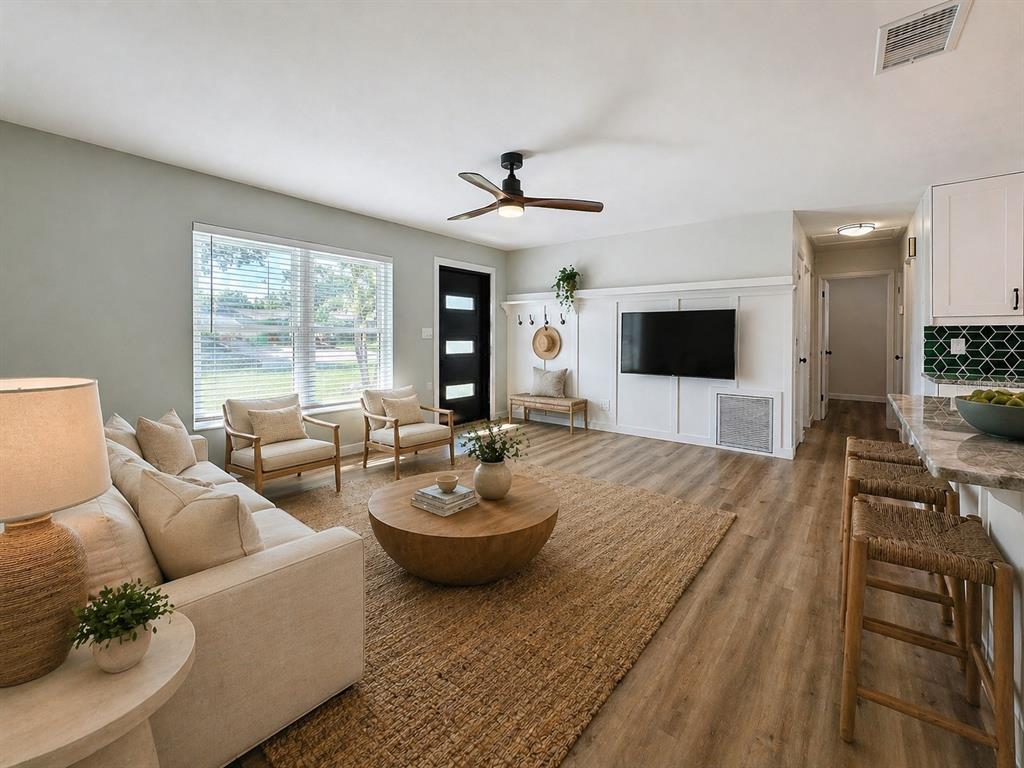 7610 117th Street Seminole, FL 33772 - Photo 9 of 64