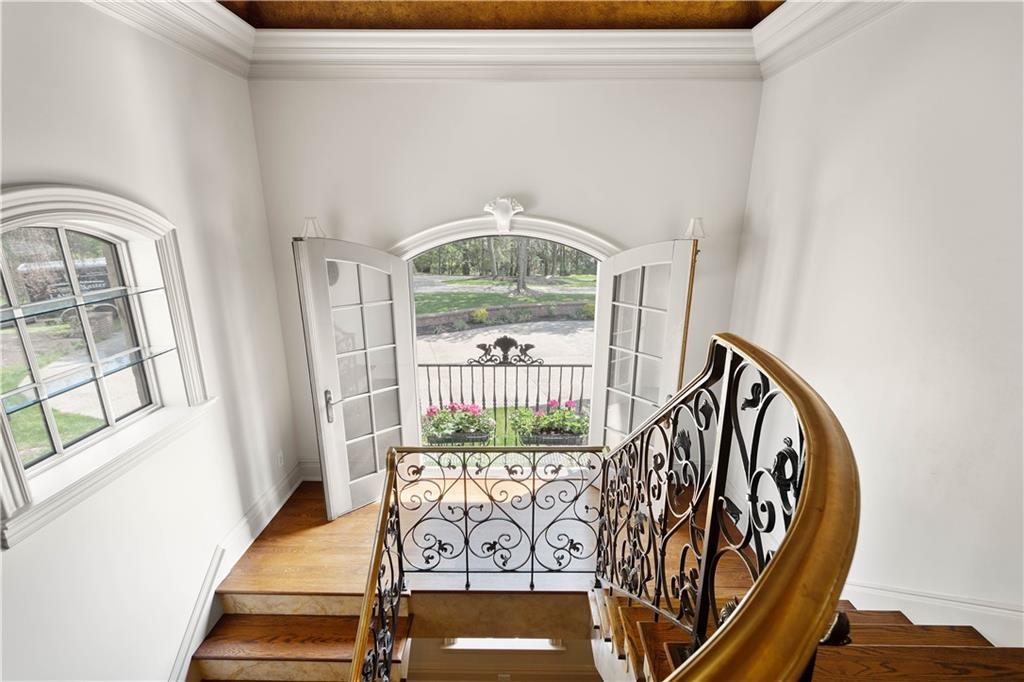 125 Froebe Road Venetia, PA 15367 - Photo 32 of 50 a view of entryway