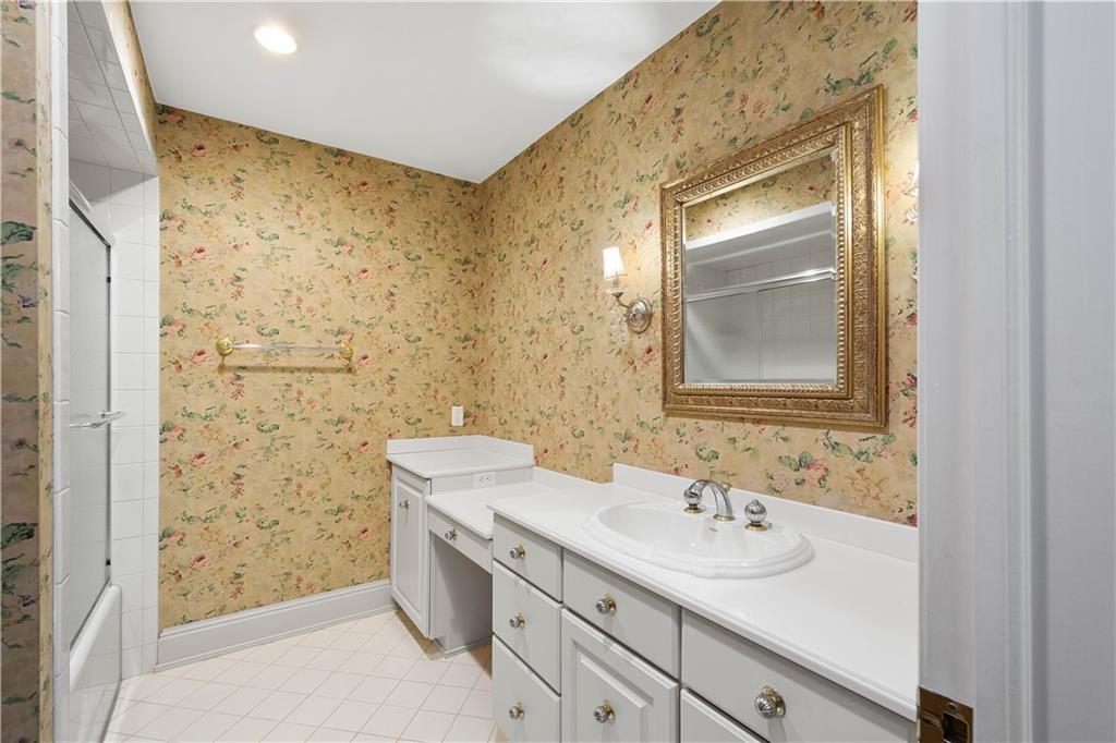 125 Froebe Road Venetia, PA 15367 - Photo 39 of 50 a bathroom with a sink a toilet and shower