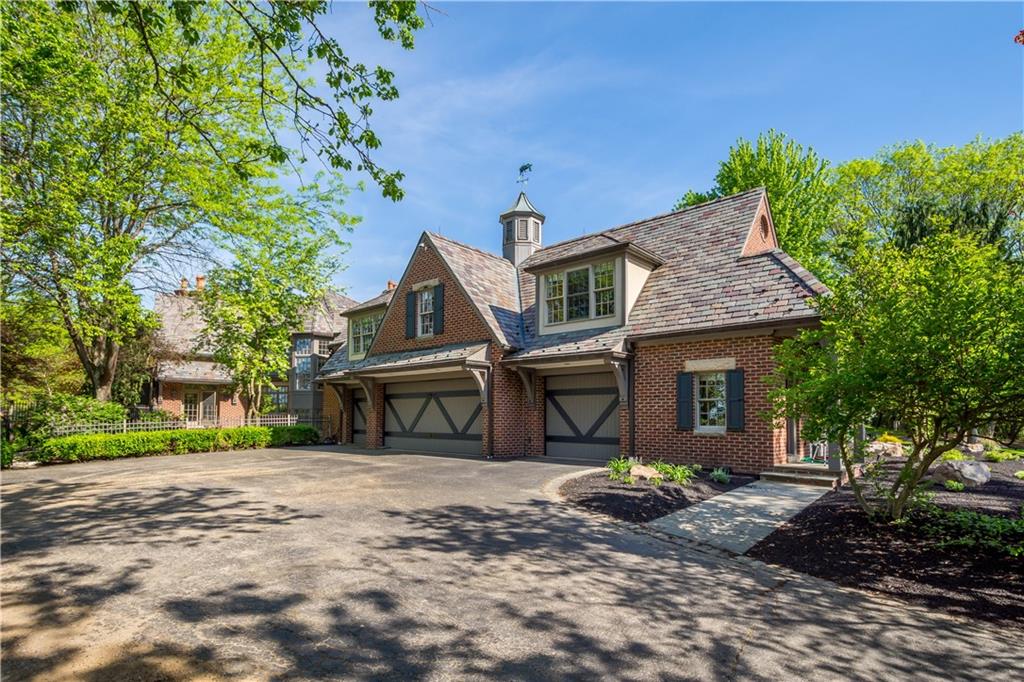 125 Froebe Road Venetia, PA 15367 - Photo 50 of 50 a front view of a house with garden