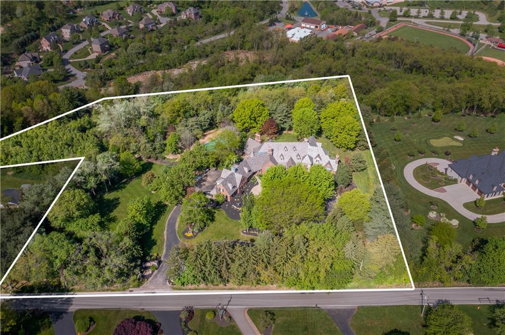 125 Froebe Road Venetia, PA 15367 - Photo 5 of 50 a view of a yard