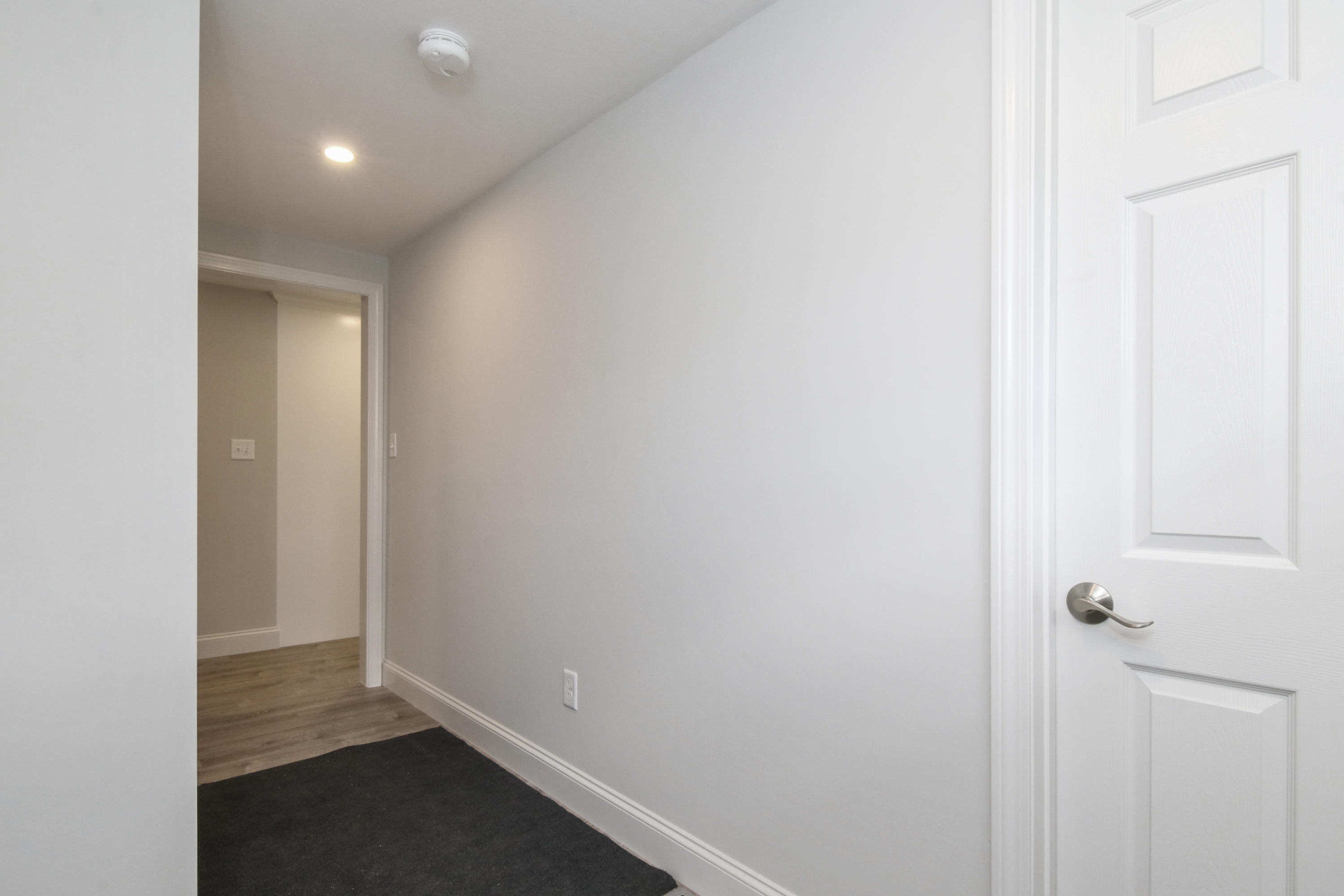 47 Fearing Hill Road Wareham, MA 02576 - Photo 8 of 30 026-photo-hallway-8338746