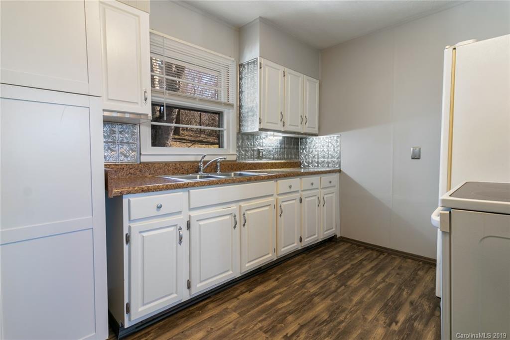 197 Souther Road Fletcher, NC 28732 - Photo 17 of 26