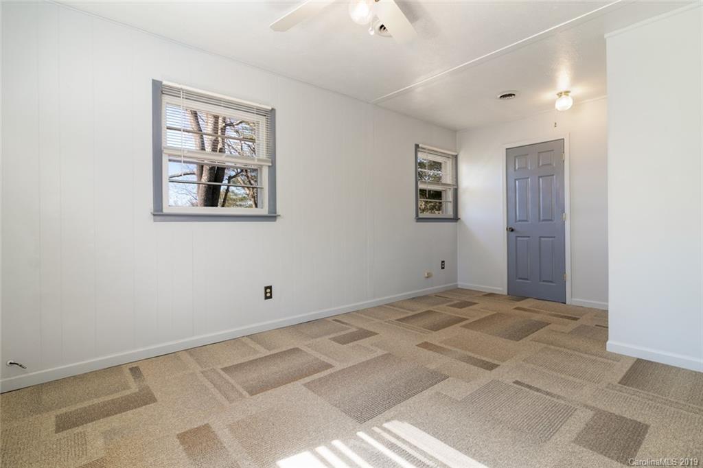 197 Souther Road Fletcher, NC 28732 - Photo 8 of 26