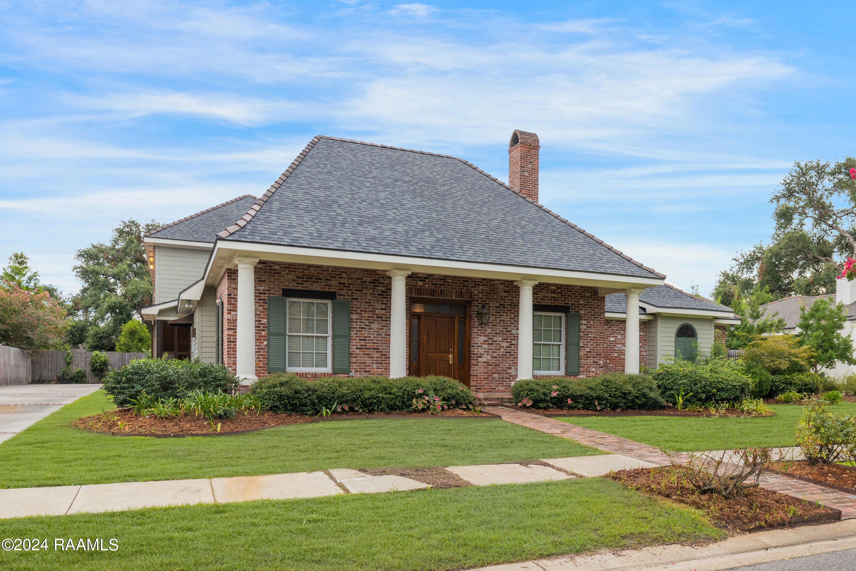 631 Greenbriar-1