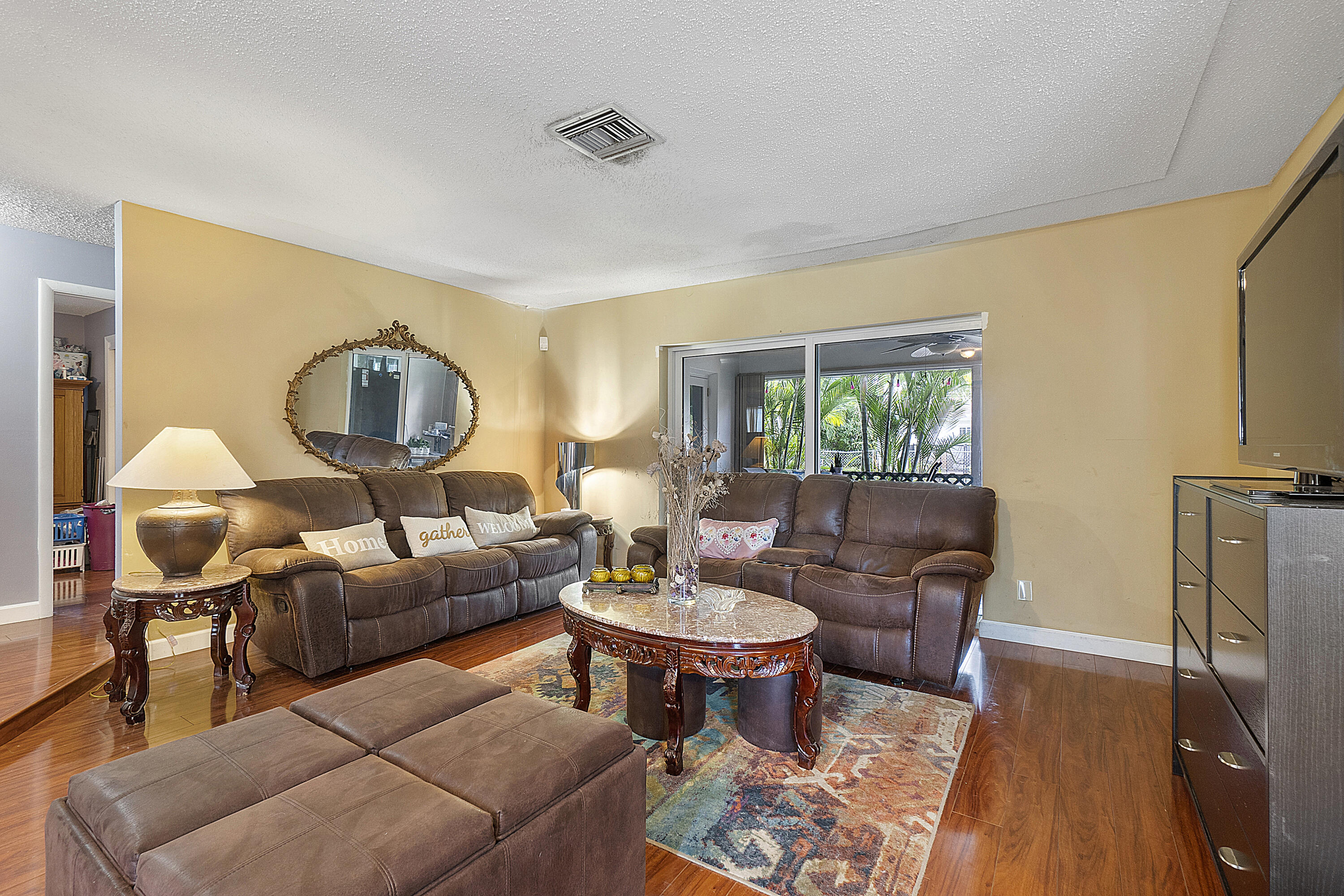 6972 Northwest 8th Street Margate, FL 33063 - Photo 14 of 50 Living Room