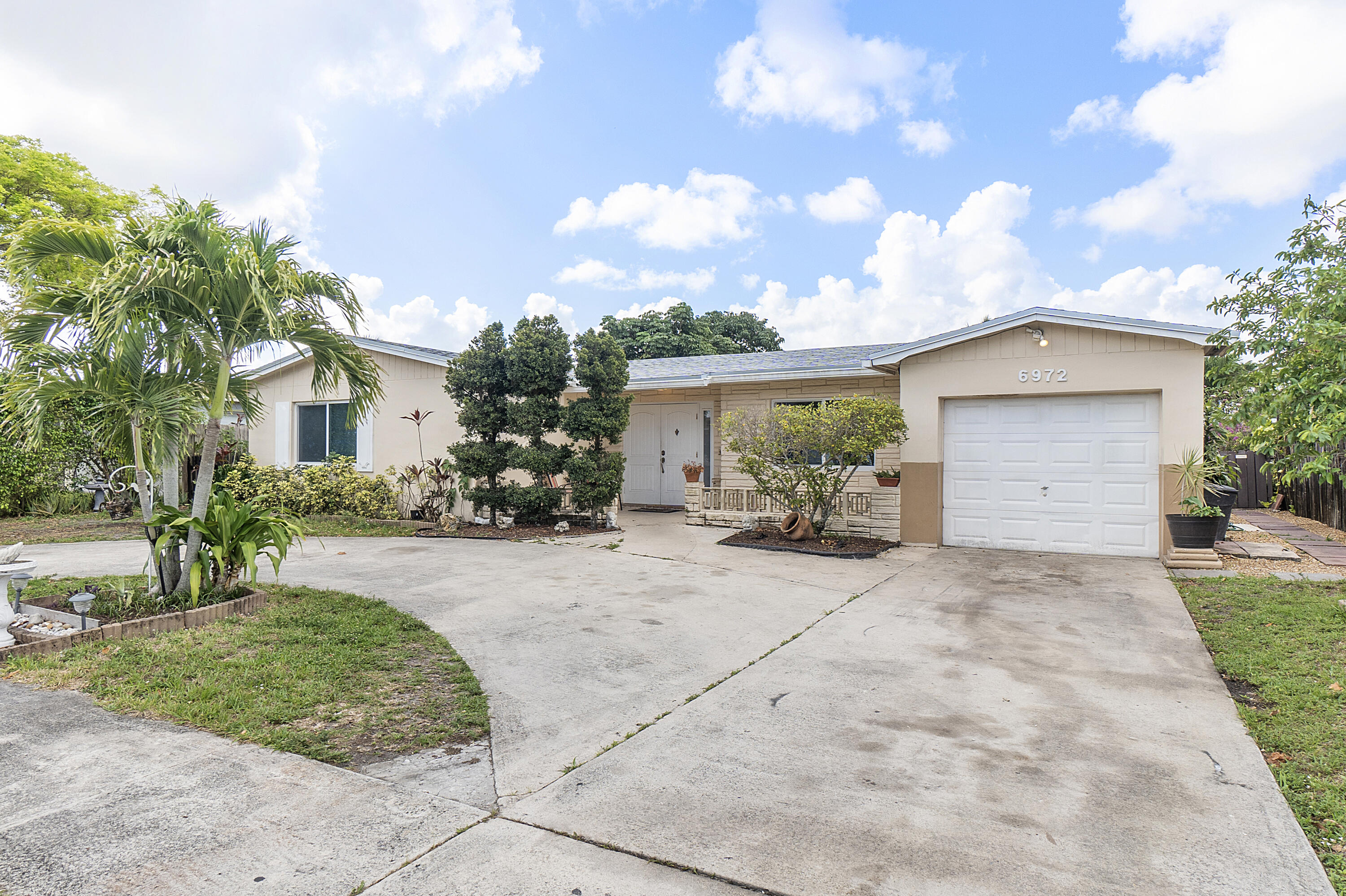 6972 Northwest 8th Street Margate, FL 33063 - Photo 3 of 50 Home Front
