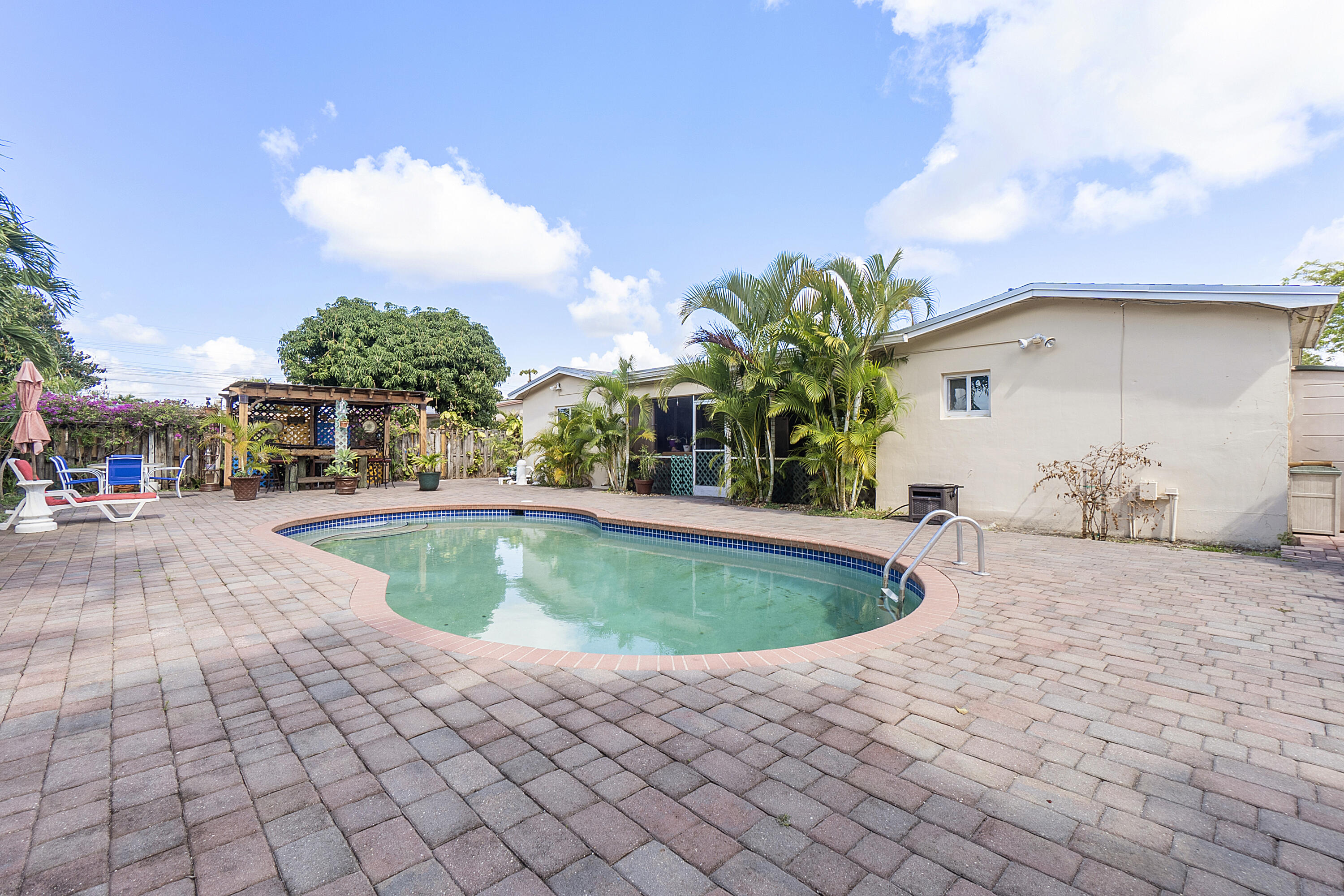 6972 Northwest 8th Street Margate, FL 33063 - Photo 37 of 50 Beautiful Pool