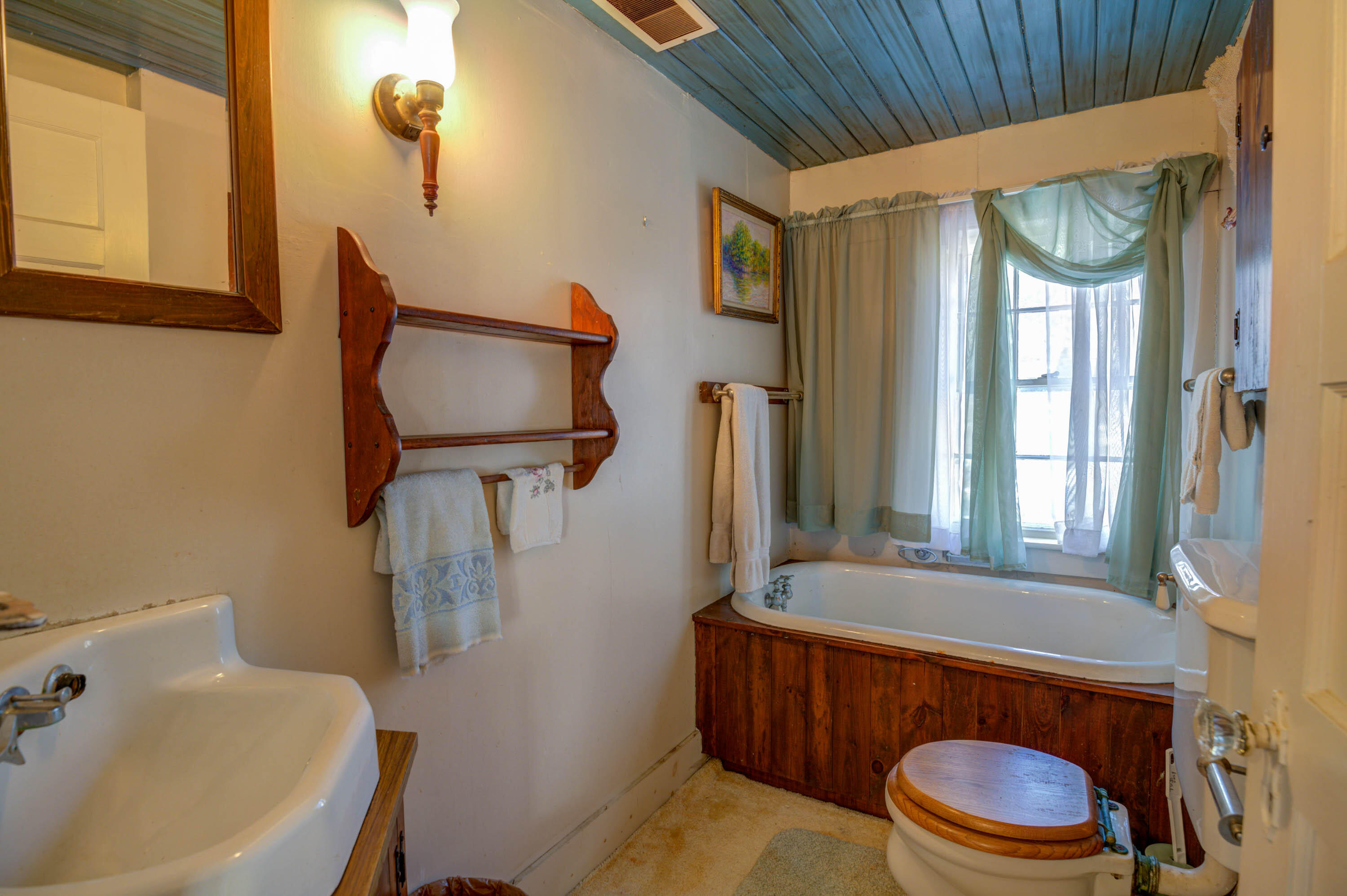 23 Pine Hill Road North Cape Neddick, ME 03902 - Photo 25 of 36 pic-24