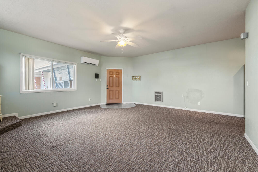 1633 Division Street Klamath Falls, OR 97601 - Photo 15 of 69 1633DivisionSt-3