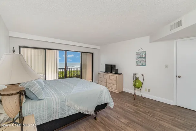 $3,150 | 995 N Highway, Unit 206, Indialantic, FL 32903