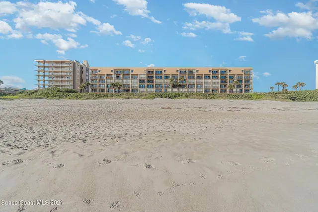 $3,150 | 995 N Highway, Unit 206, Indialantic, FL 32903