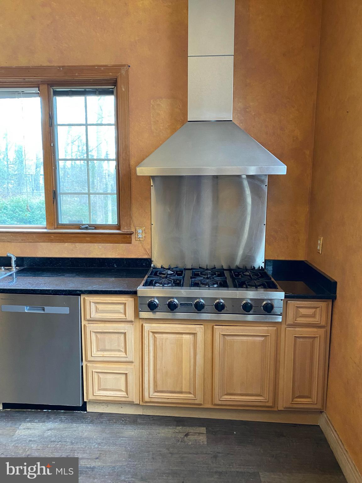 2601 Cool Spring Road Adelphi, MD 20783 - Photo 6 of 22 a stove top oven sitting inside of a kitchen
